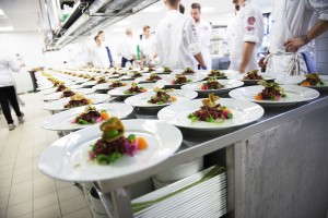 mange tallerker